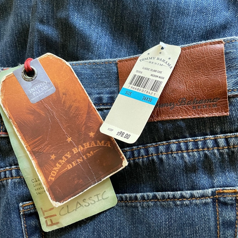 Tommy Bahama Denim  36x30 NWT